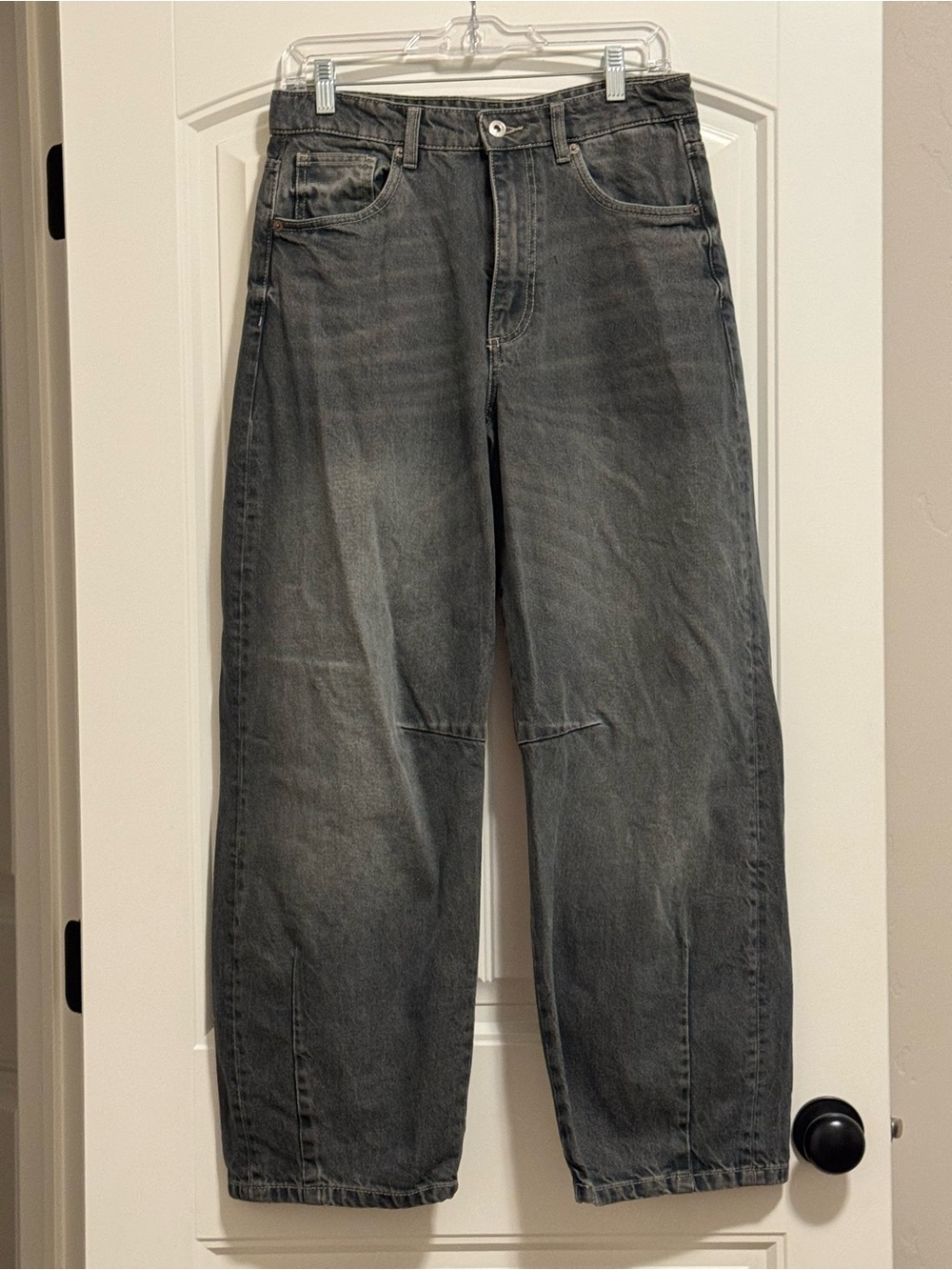 Zara Mid Waist Baggy Balloon Jeans in washed black - size 6